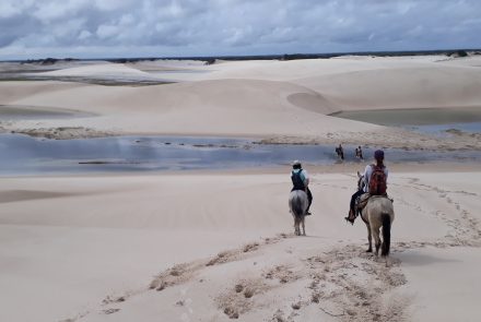 Passeio a cavalo pelo Parque Nacional dos Lençóis Maranhenses